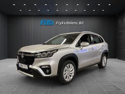 Grå Ny 2025 Suzuki SX4 S-Cross Kombi | 371 800 kr (Marknadspris)