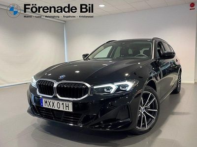 Svart Begagnad 2024 BMW 330e Shadowline Kombi | 499 000 kr
