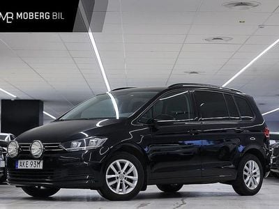 Svart Begagnad 2019 VW Touran Minibuss | 239 900 kr (Marknadspris)