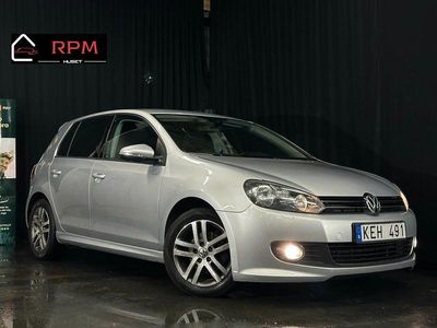 Begagnad VW Golf VII Dark Label 105 HK (77 kW) 2013 Silver