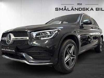 Grå Begagnad 2022 Mercedes GLC300 AMG line SUV | 399 000 kr