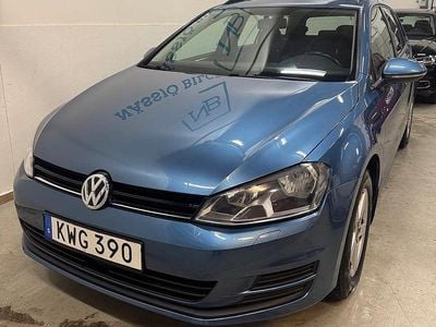 Blå Begagnad 2015 VW Golf VII Kombi | 88 000 kr (Marknadspris)