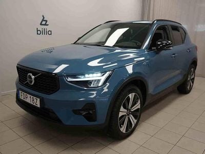 Blå Begagnad 2023 Volvo XC40 SUV | 399 900 kr