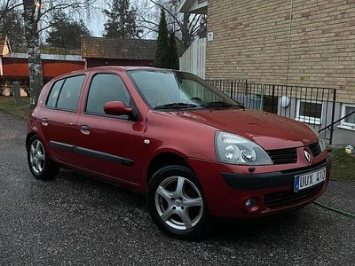 Begagnad 2004 Renault Clio II Halvkombi | 14 000 kr (Bra pris)