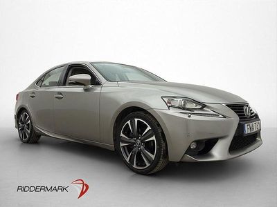 Begagnad Lexus IS300h Executive Line 223 HK (164 kW) 2014 Ljusgrå Sedan