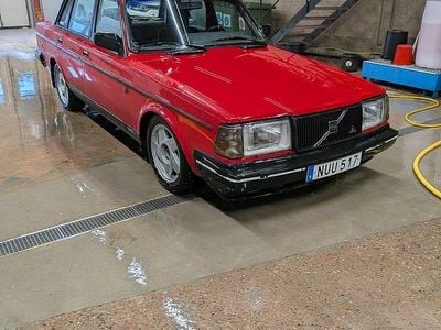 Begagnad Volvo 240 1988