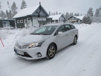 Begagnad Toyota Avensis 147 HK (108 kW) 2013 Silvermetallic Kombi
