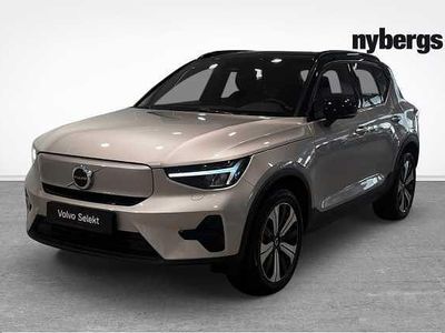 Grå Begagnad 2023 Volvo XC40 Core SUV | 359 000 kr