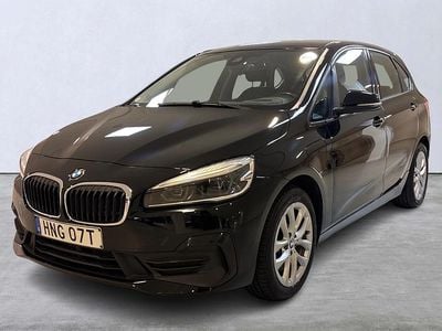 Svart Begagnad 2020 BMW 225 Active Tourer Minibuss | 209 900 kr