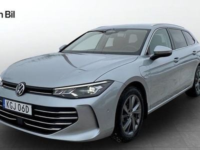 Silver Begagnad 2024 VW Passat Business Kombi | 459 000 kr (Marknadspris)