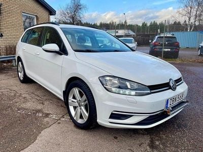 Begagnad VW Golf VII 150 HK (110 kW) 2017 Vit Kombi