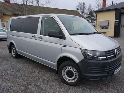 Silver Begagnad 2016 VW Caravelle Minibuss | 209 900 kr (Marknadspris)