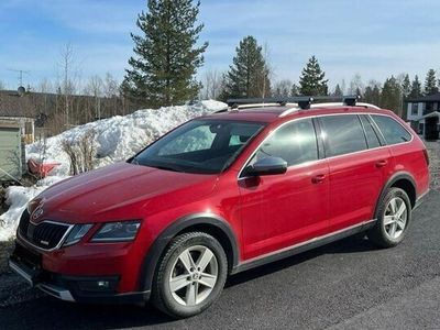 begagnad Skoda Octavia Scout 2.0 TDI 4x4 Premium Euro 6