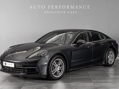Grå Begagnad 2018 Porsche Panamera Sedan | 499 900 kr