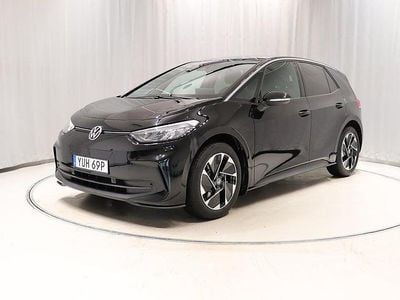 Svart Begagnad 2025 VW ID.3 Pure Halvkombi | 348 800 kr