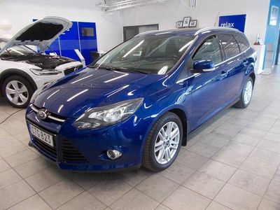 Blå (deep impact blue met) Begagnad 2014 Ford Focus Titanium Kombi | 94 400 kr (Dyr)