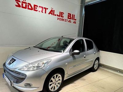 Begagnad Peugeot 206+ 75 HK (55 kW) 2010 Ljusgrå (grå) Halvkombi