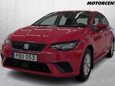 Begagnad Seat Ibiza Style 112 HK (82 kW) 2022 Röd Halvkombi