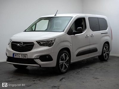 Vit Begagnad 2022 Opel Combo-e Life XL Minibuss | 329 900 kr