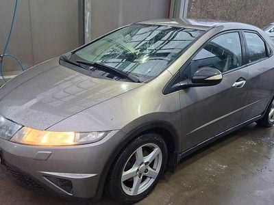 Begagnad 2007 Honda Civic Halvkombi | 35 000 kr (Marknadspris)