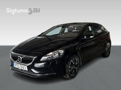 Begagnad Volvo V40 Kinetic 152 HK (111 kW) 2017 Svart Halvkombi