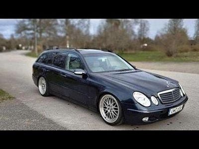 Mercedes E200