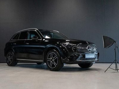 Obsidiansvart metallic Begagnad 2024 Mercedes GLC300 AMG Line Premium SUV | 699 000 kr