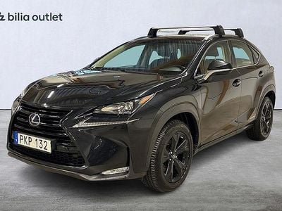 Svart Begagnad 2017 Lexus NX300h Sport Line SUV | 219 900 kr (Marknadspris)