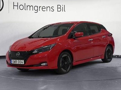 Röd Begagnad 2022 Nissan Leaf N-Connecta Halvkombi | 169 900 kr (Marknadspris)