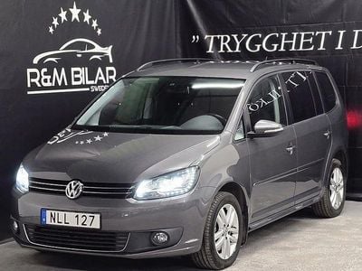 Begagnad VW Touran 140 HK (102 kW) 2015 Grå Minibuss