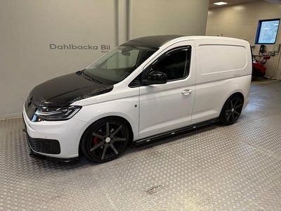 Vit Begagnad 2022 VW Caddy Minibuss | 299 000 kr (Dyr)