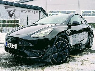 Svart Begagnad 2024 Tesla Model Y Long Range AWD SUV | 499 000 kr (Lite dyr)