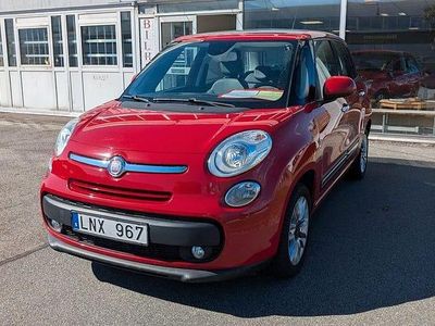 Begagnad Fiat 500L Lounge 95 HK (69 kW) 2013 Röd Minibuss