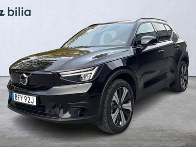 Svart Begagnad 2022 Volvo XC40 Core SUV | 319 900 kr