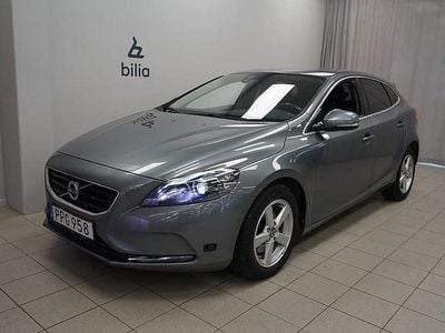 Begagnad Volvo V40 Business Edition 182 HK (133 kW) 2014 Grå Halvkombi
