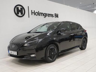 Metallic black Begagnad 2022 Nissan Leaf N-Connecta Halvkombi | 179 900 kr (Marknadspris)