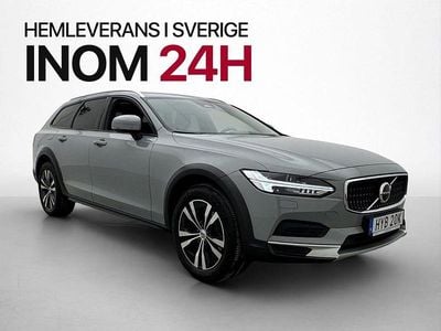 Begagnad Volvo V90 CC Core 197 HK (144 kW) 2023 Grå Kombi