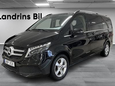 Begagnad Mercedes V250 Avantgarde 190 HK (139 kW) 2023 Svart Minibuss
