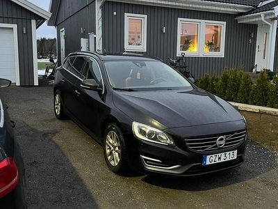Begagnad Volvo V60 215 HK (158 kW) 2014 Kombi