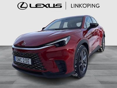 Röd Begagnad 2024 Lexus LBX SUV | 299 000 kr