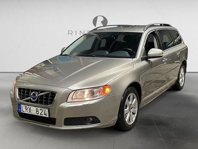 Begagnad Volvo V70 Momentum 163 HK (119 kW) 2011 Brun Kombi