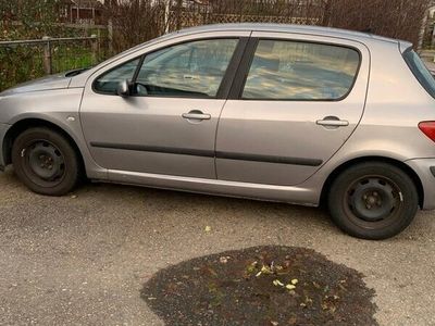 begagnad Peugeot 307 Nyskattad och nybesiktad