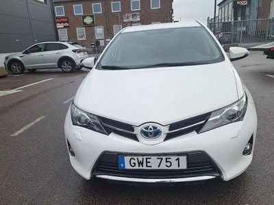 Toyota Auris Hybrid