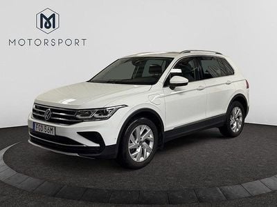 Vit Begagnad 2022 VW Tiguan Elegance SUV | 329 900 kr (Marknadspris)