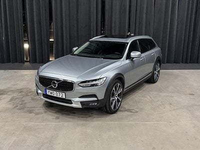 Silver Begagnad 2018 Volvo V90 CC Kombi | 279 900 kr (Marknadspris)