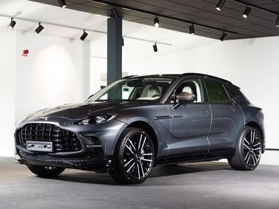 Grå Begagnad 2023 Aston Martin DBX 707 SUV | 2 445 000 kr