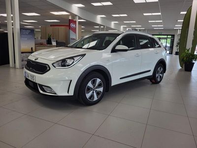 begagnad Kia Niro Hybrid | Låg mil | Låg skatt |