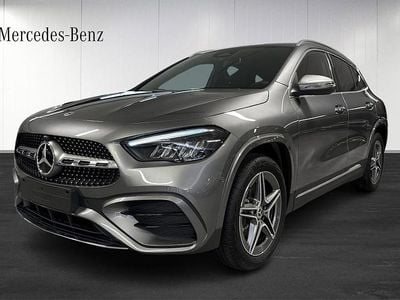 Grå Ny 2025 Mercedes GLA200 AMG line SUV | 445 800 kr (Marknadspris)