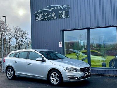 Silver Begagnad 2016 Volvo V60 Momentum Kombi | 159 900 kr (Marknadspris)