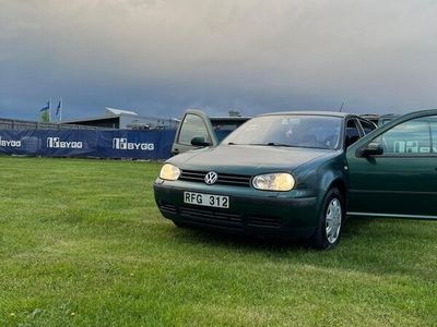 VW Golf IV